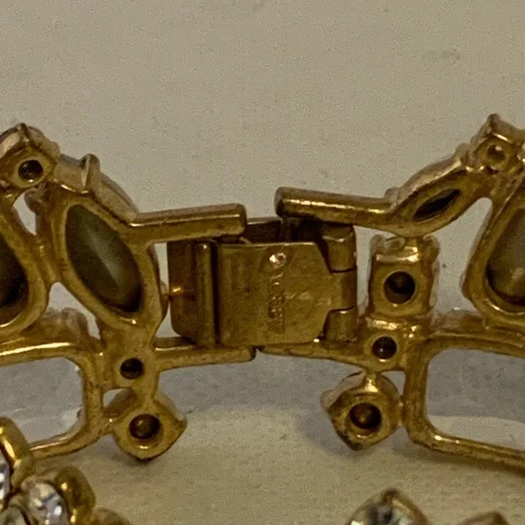 J.Crew Gold Tone Crystal Statement Bracelet 6.75” - Picture 3 of 5